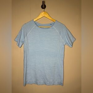 Sport Haley Pale Blue Performance Stretch Tee Active Athleisure Top M